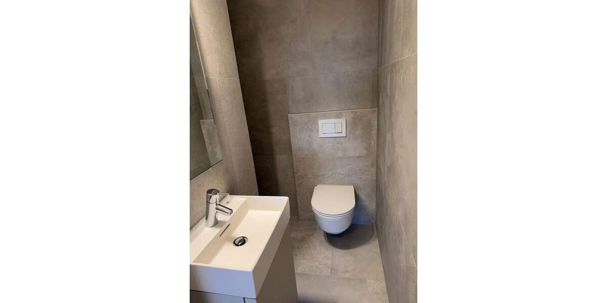 Etagenwohnung Köln Westhoven - 3 Zimmer, 96 m&sup2;, 1.400&euro; | Angebot:25361837