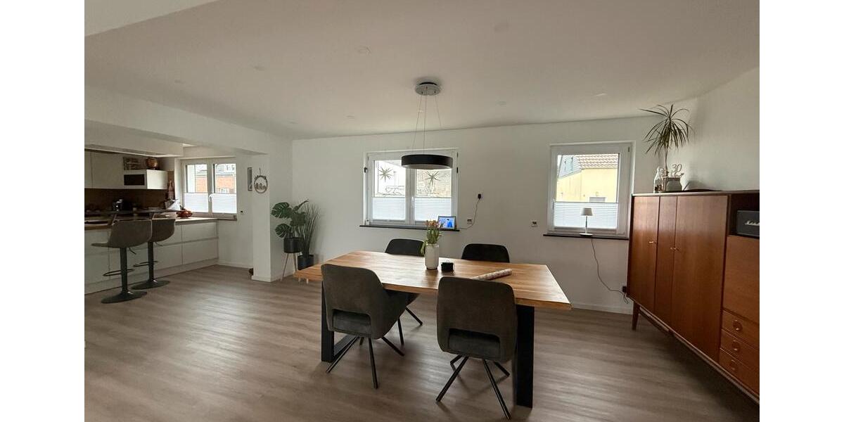 Doppelhaushälfte Leverkusen - 4 Zimmer, 135 m&sup2;, 2.350&euro; | Angebot:26295249