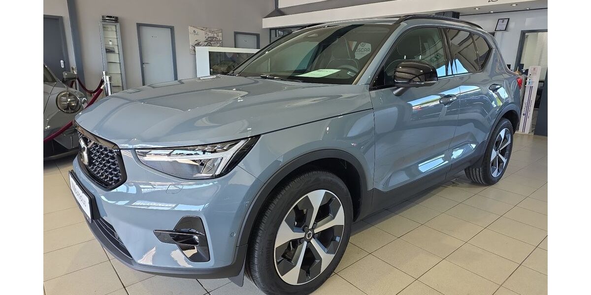 Volvo XC40 34.059 km 36.950 &euro; Bergheim 50126