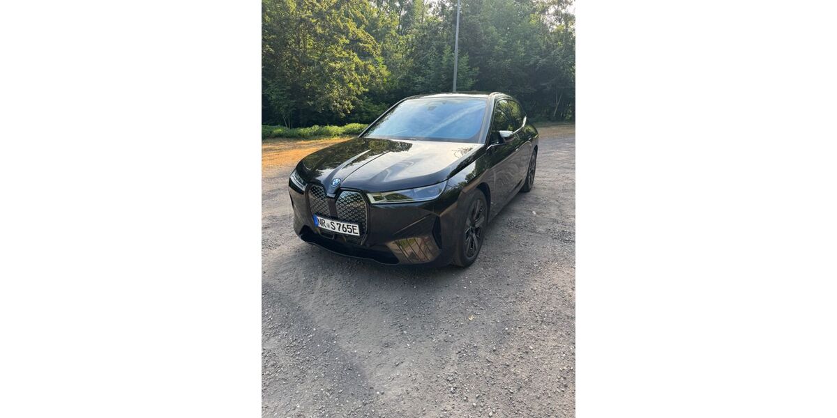BMW iX 28.999 km 59.980 &euro; Hennef 53773