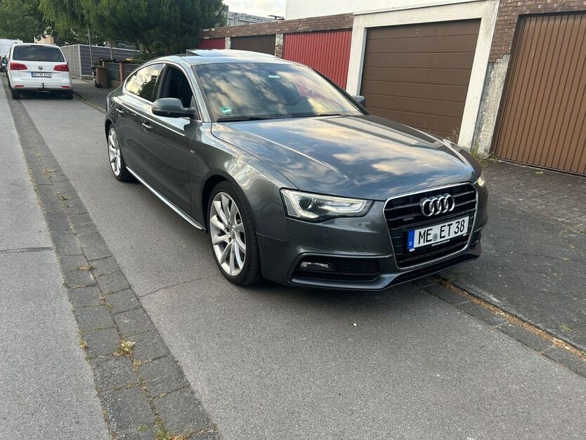 Audi A5 279.000 km 12.100 € Hilden 40724