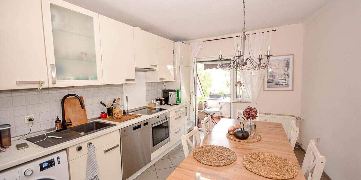 Etagenwohnung Brühl - 4 Zimmer, 124 m&sup2;, 330.000&euro; | Angebot:24251865