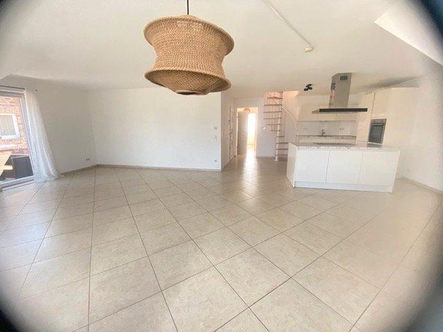 Doppelhaushälfte Köln Lindenthal - 4 Zimmer, 125 m&sup2;, 1.680&euro; | Angebot:26419239