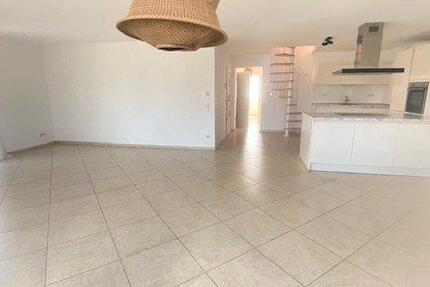 Haus Köln Lindenthal - 4 Zimmer, 125 m&sup2;, 1.680&euro; | Angebot:26419239