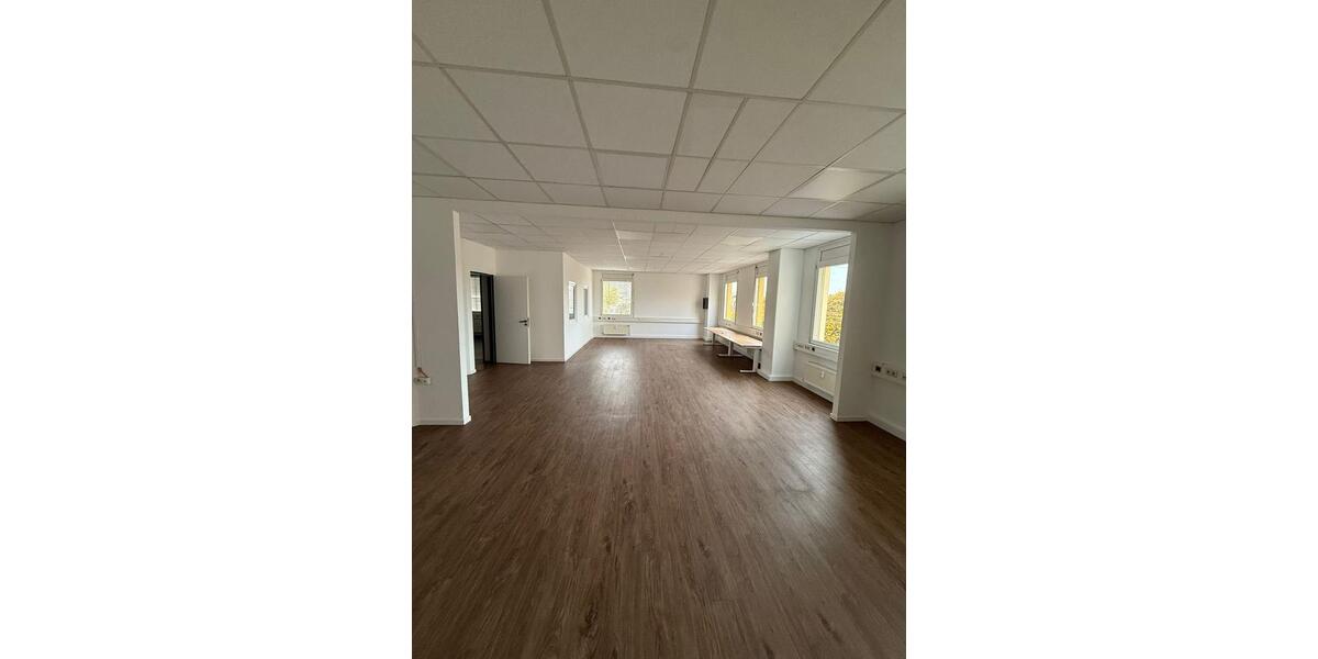 180qm Bürofläche in Köln-Marsdorf ab sofort zimmer