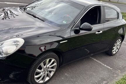 Alfa Romeo Giulietta 249.000 km 5.700 &euro; Hilden 40724