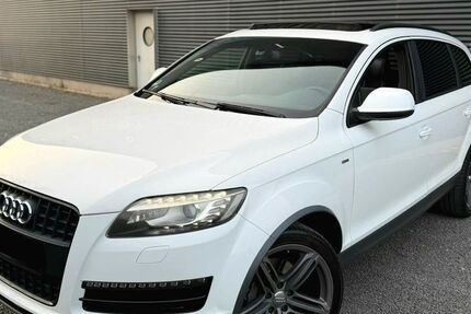 Audi Q7 272.000 km 9.950 &euro; Brühl 50321