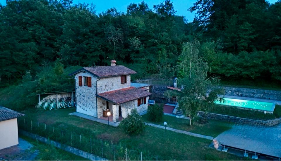 Einfamilienhaus Köln Heimersdorf - 3 Zimmer, 90 m&sup2;, 219.000&euro; | Angebot:26251695