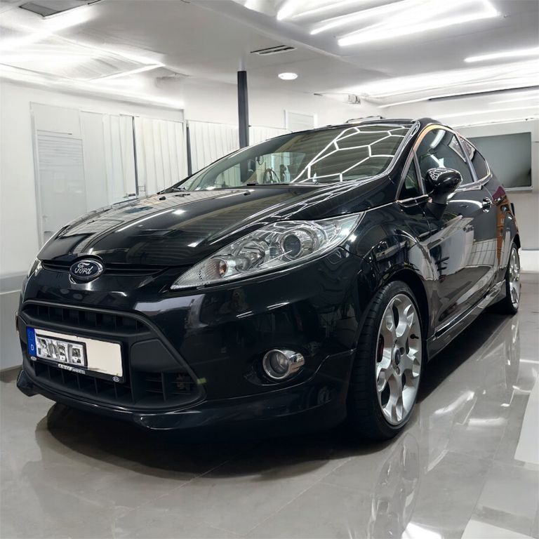 Ford Fiesta 181.000 km 4.800 € Köln 51105