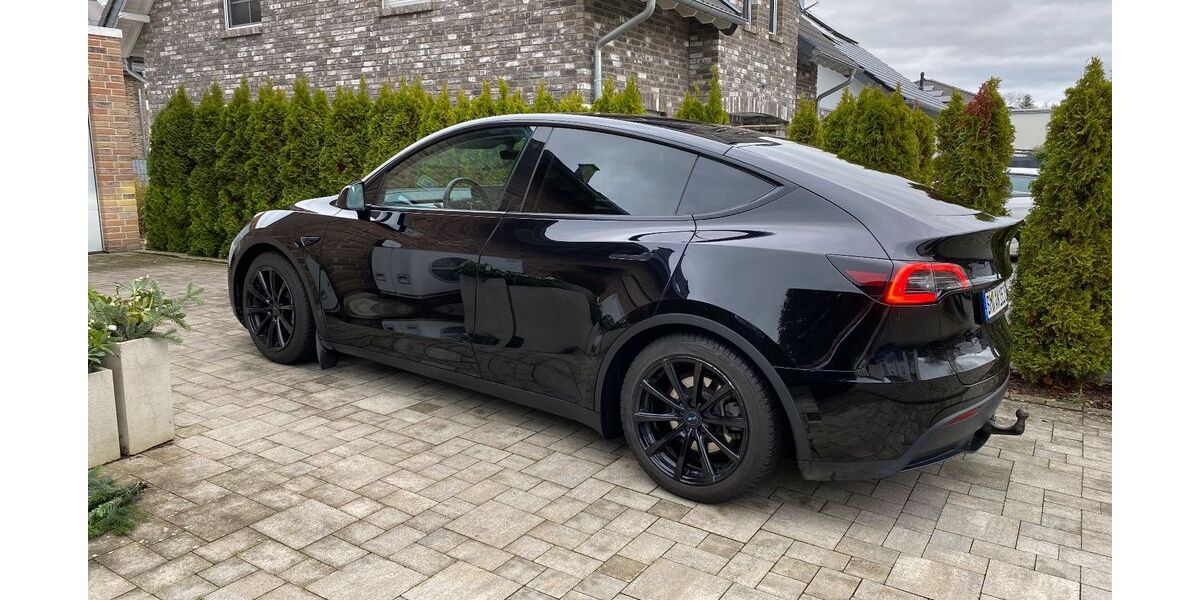 Tesla Model Y 60.000 km 38.200 &euro; Kerpen 50171