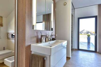 Haus Hennef (Sieg) - 5 Zimmer, 140 m&sup2;, 699.192&euro; | Angebot:27108296