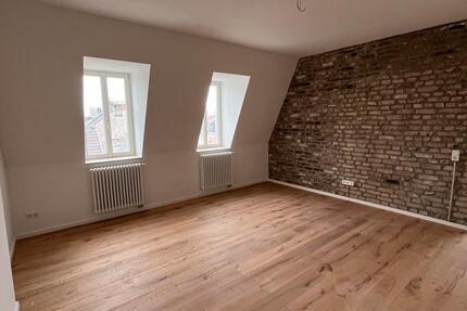 Wohnung Köln Ehrenfeld - 3 Zimmer, 102 m&sup2;, 2.080&euro; | Angebot:26322753