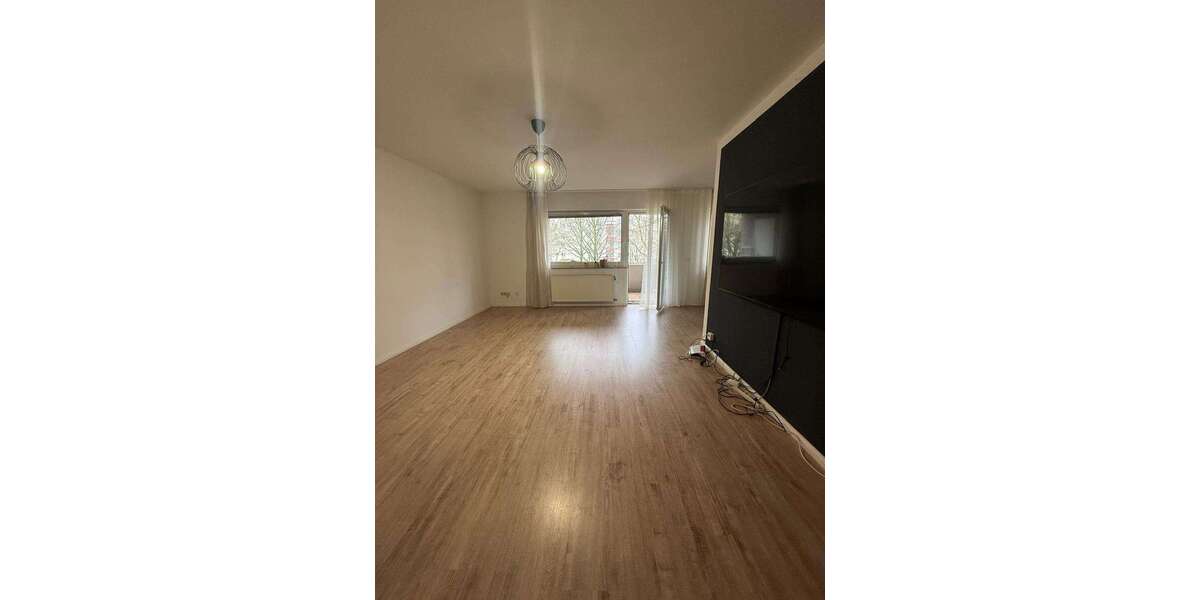 Etagenwohnung Siegburg Deichhaus - 3 Zimmer, 73 m&sup2;, 745&euro; | Angebot:25257176