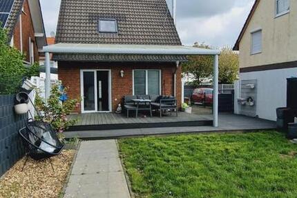 Haus Sankt Augustin - 4 Zimmer, 90 m&sup2;, 2.500&euro; | Angebot:25268697