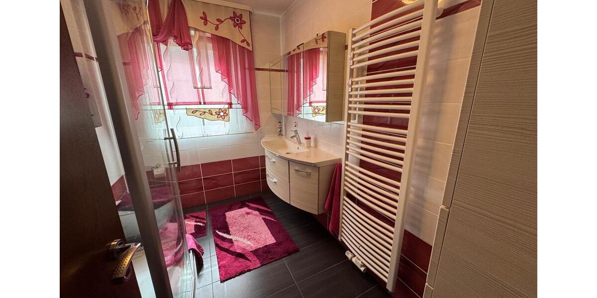 Erdgeschoßwohnung Wermelskirchen - 3 Zimmer, 78 m&sup2;, 215.000&euro; | Angebot:27413699