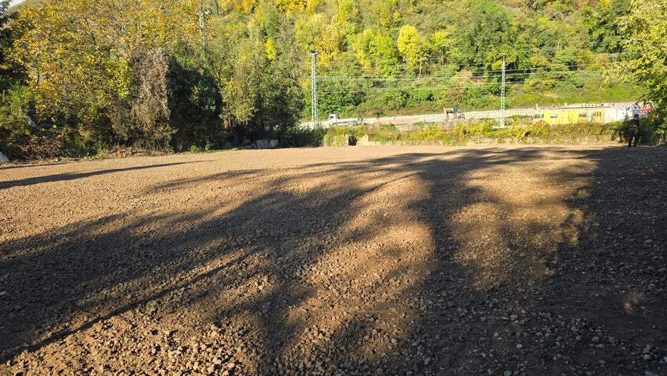 Grundstück zu Vermieten Bis zu 75 PKW Parkplätze möglich zimmer