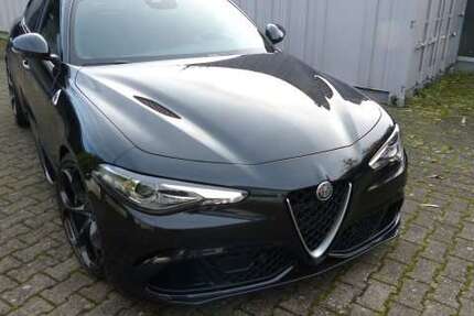 Alfa Romeo Giulia 34.300 km 85.500 € Frechen 50226