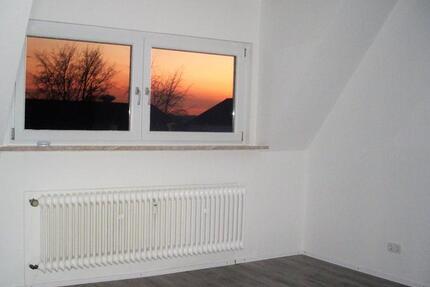 Renoviertes WG-Zimmer, ruhig, zentral, gute Verkehrsanbindung 1 zimmer