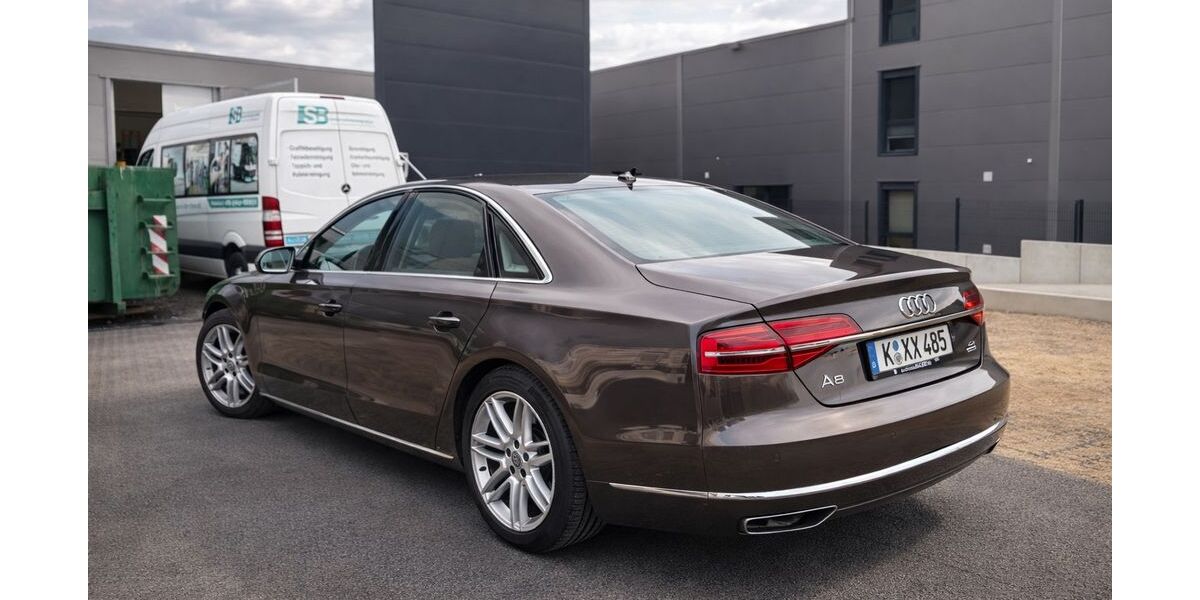 Audi A8 209.500 km 24.999 &euro; Langenfeld 40764