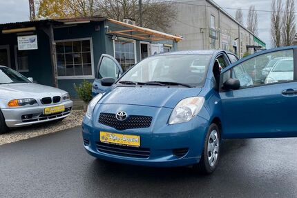 Toyota Yaris 159.000 km 2.400 &euro; Bonn 53227