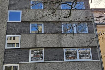 Helle frisch renovierte zwei Zimmerwohnung