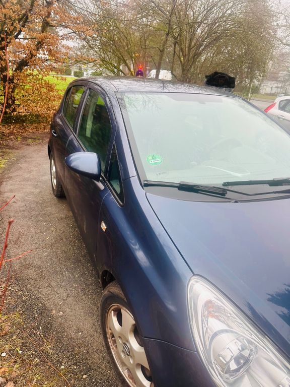 Opel Corsa 231.000 km 2.500 € köln 51145