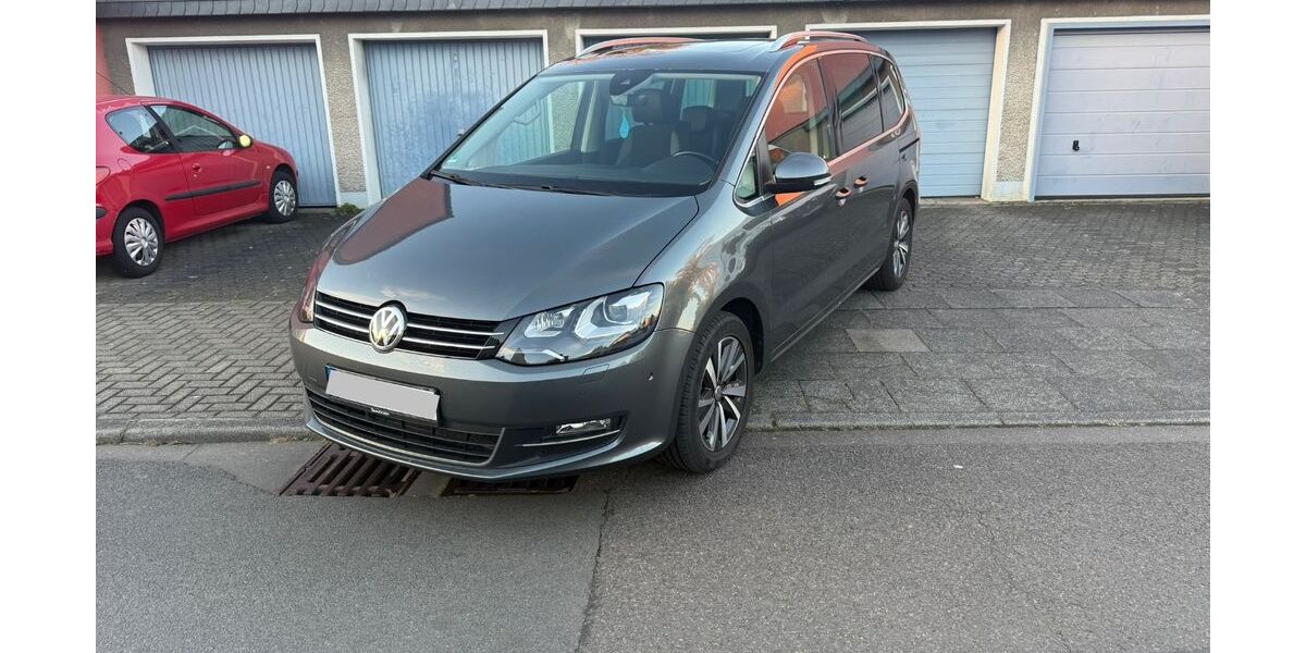 VW Sharan 104.000 km 29.999 € Köln 51067