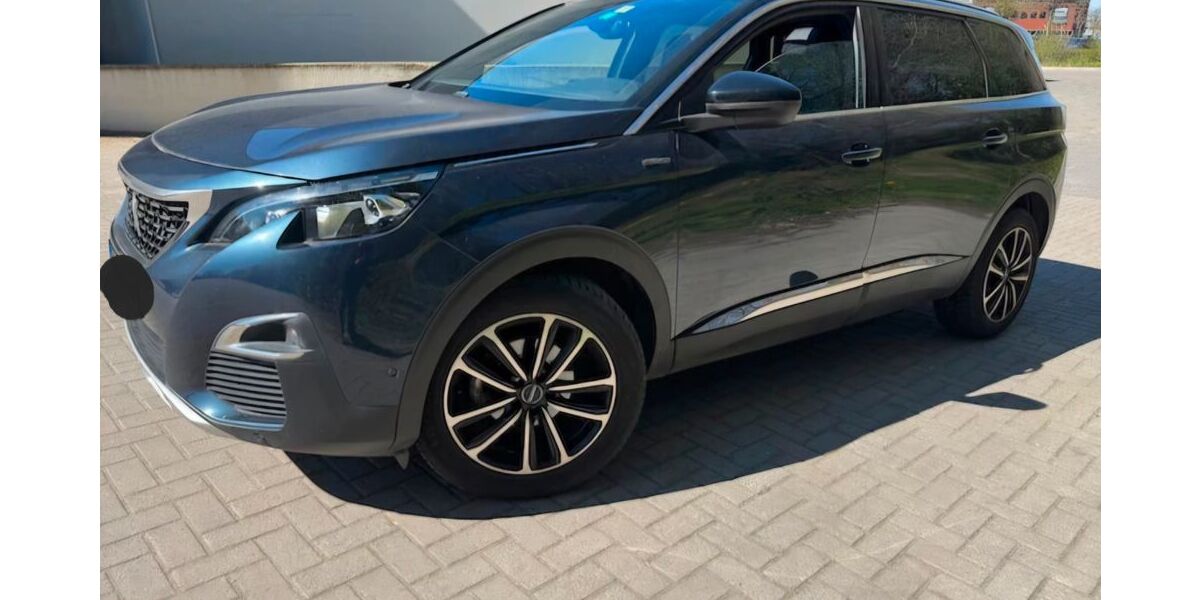 Peugeot 5008 172.000 km 9.850 &euro; Brühl 50321