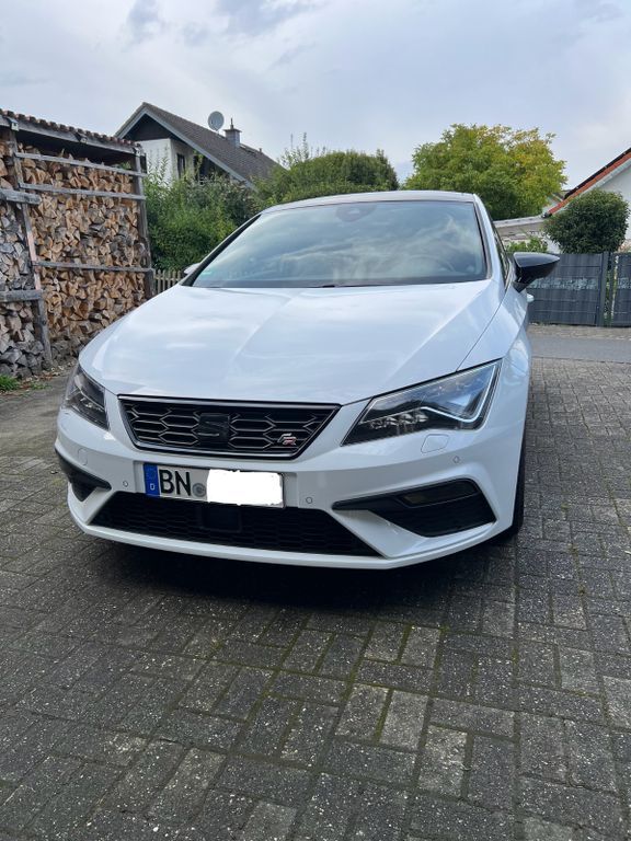 Seat Leon 141.000 km 13.700 € Königswinter 53639