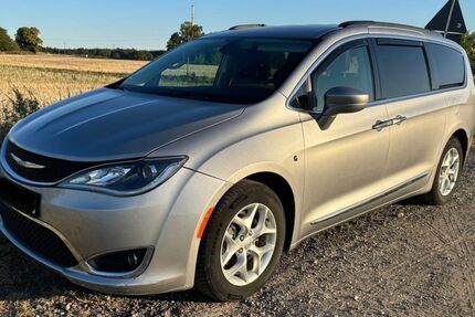Chrysler Pacifica 125.000 km 19.500 € Alfter 53347