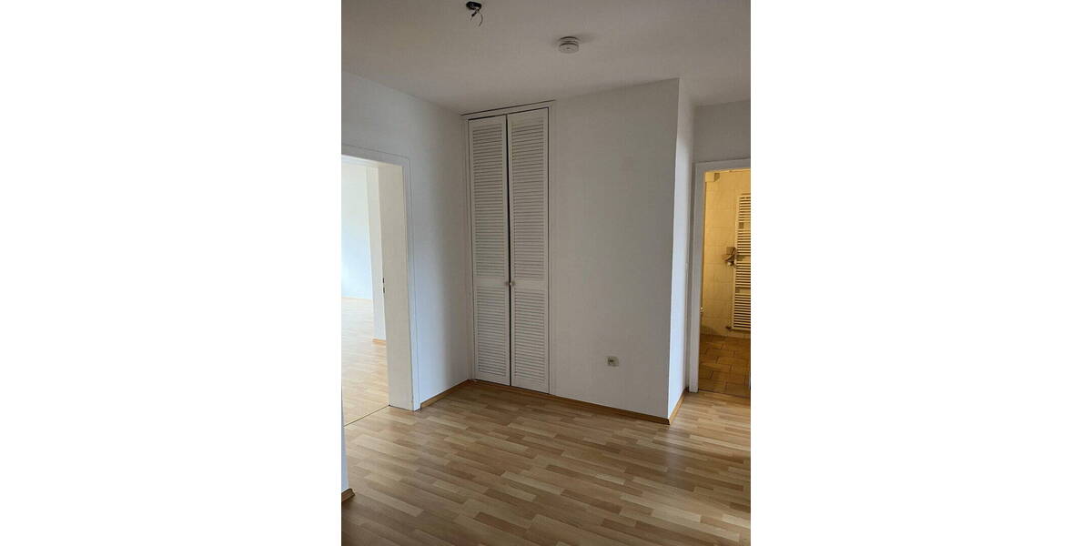 Etagenwohnung Köln Poll - 3 Zimmer, 77 m&sup2;, 355.000&euro; | Angebot:26034293