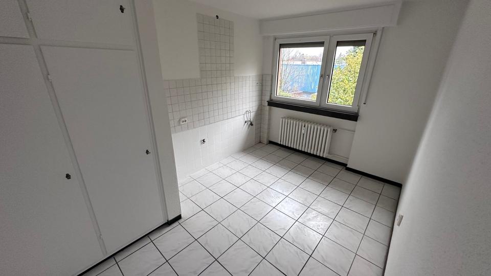 Etagenwohnung Solingen Aufderhöhe - 4 Zimmer, 102 m&sup2;, 850&euro; | Angebot:25439000