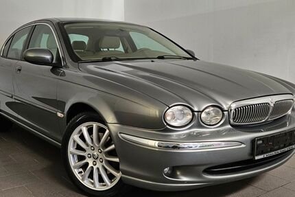 Jaguar X-Type 181.000 km 3.499 &euro; Köln 50827