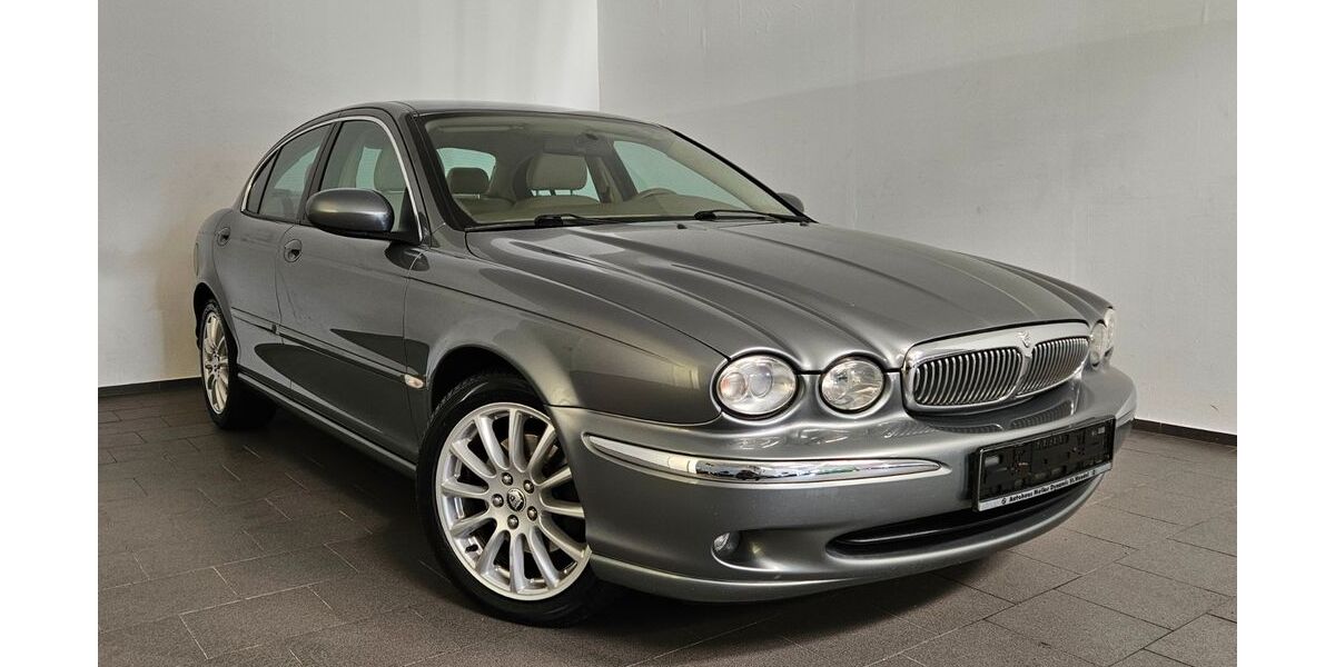 Jaguar X-Type 181.000 km 3.499 &euro; Köln 50827