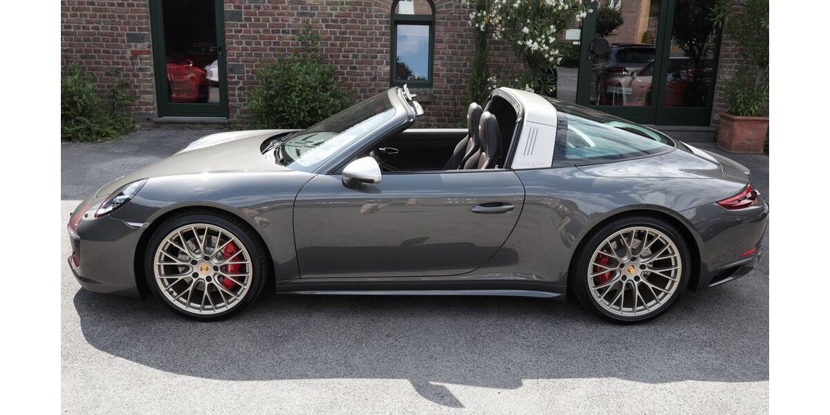 Porsche 991 2.360 km 195.790 &euro; Frechen (bei Köln) 50226