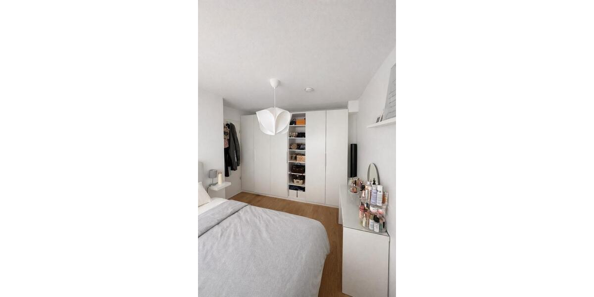 Erdgeschoßwohnung Solingen Wald - 2 Zimmer, 60 m&sup2;, 1.100&euro; | Angebot:25417282