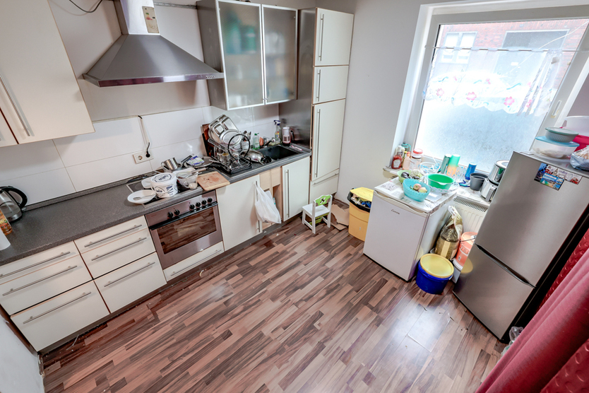 82 m² große Erdgeschoss-Wohnung in Köln-Mülheim 3 zimmer