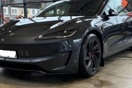 Tesla Model 3 19.500 km 48.999 &euro; Siegburg 53721