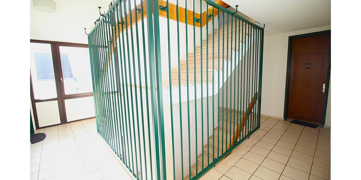 Bezugsfrei! Barrierefrei! Frisch renoviert! Top 2 Zimmer ETW mit Aufzug, Terrasse, und TG-Stellplatz - Etagenwohnung Sankt Augustin | Angebot:26905800