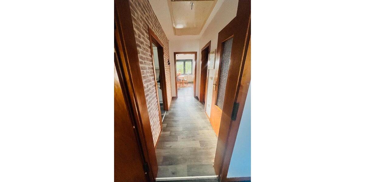 Etagenwohnung Solingen Höhscheid - 2.5 Zimmer, 63 m&sup2;, 600&euro; | Angebot:27556812