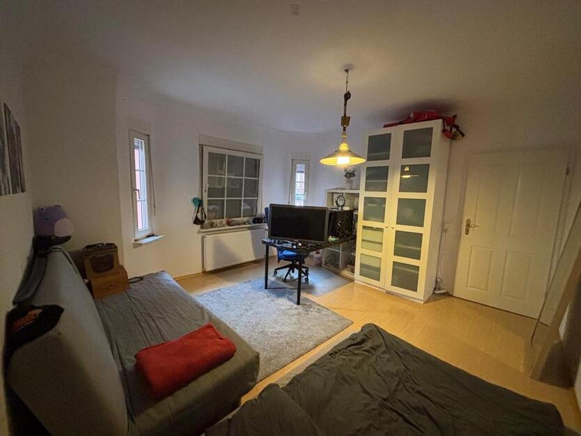 Zimmer in Haus-WG frei zum 01.08