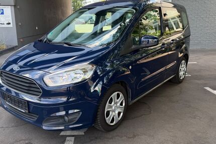 Ford Tourneo Courier 122.000 km 6.800 &euro; Köln 50739