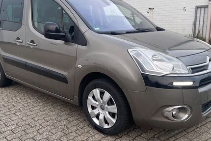 Citroen Berlingo 155.800 km 7.700 € Köln 50969