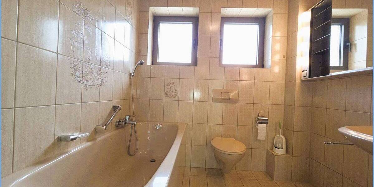 Mehrfamilienhaus, Wohnhaus Pulheim Stommeln - 7 Zimmer, 151 m&sup2;, 500.000&euro; | Angebot:26388955