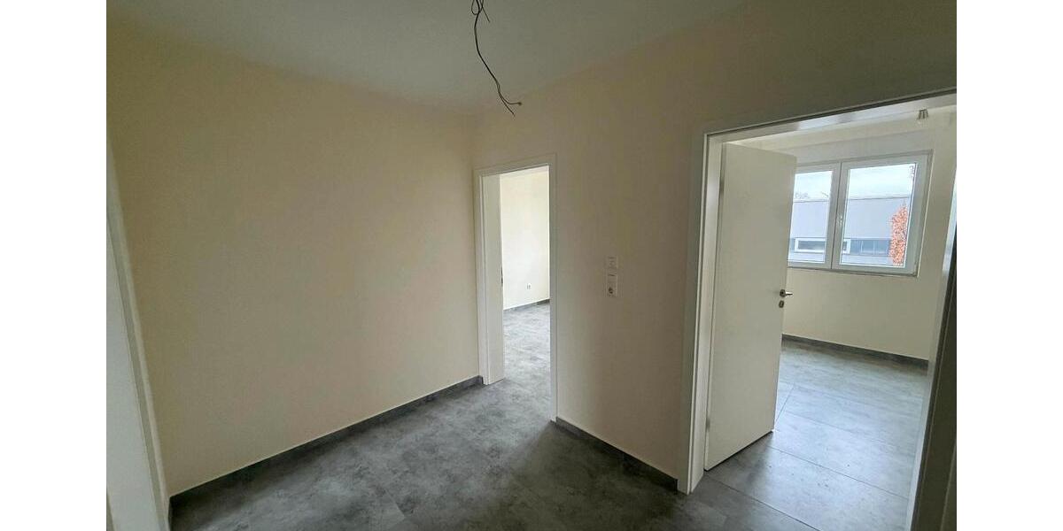 Etagenwohnung Bedburg - 4 Zimmer, 100 m&sup2;, 1.700&euro; | Angebot:24478598
