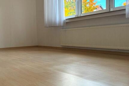 Helle 2-Zimmer Wohnung mit Balkon in Ensen 2 zimmer