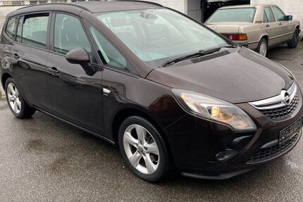 Opel Zafira 128.000 km 8.200 € Monheim 40789