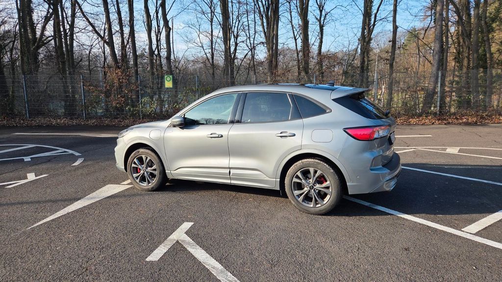Ford Kuga 92.700 km 21.995 &euro; Troisdorf 53842