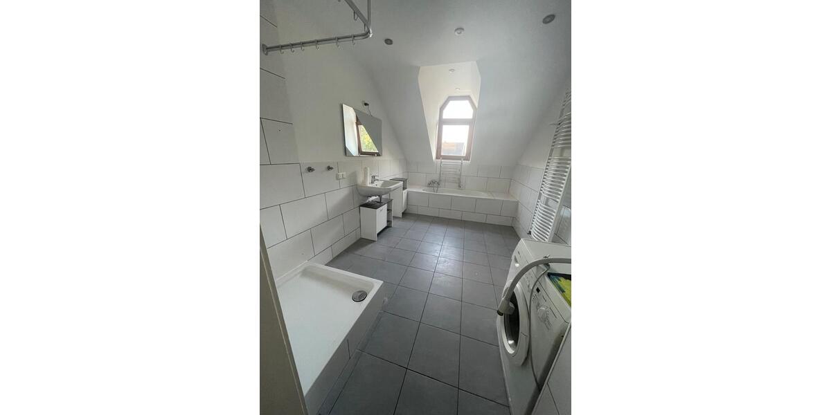 Etagenwohnung Köln Porz - 2.5 Zimmer, 85 m&sup2;, 990&euro; | Angebot:26329363