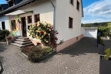 Doppelhaushälfte in Kerpen Horrem zur Miete